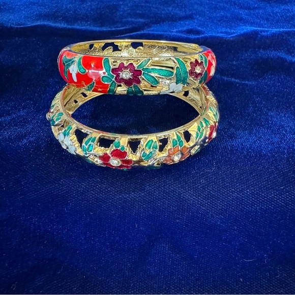 Set of Two Vintage Jiu Lang Xing Enamel Floral  Gold Tone Multicolor Bracelets - Picture 1 of 9
